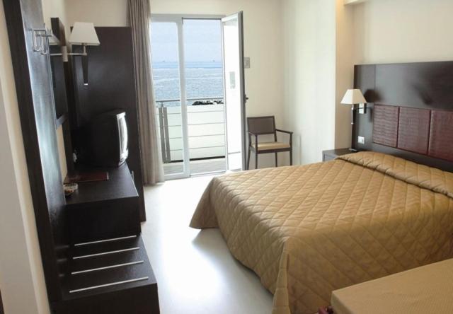 Hotel Capitol San Mauro Mare Cameră foto
